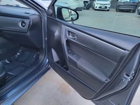 Used 2019 Toyota Corolla LE FWD image 23