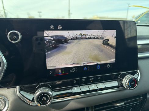 Used 2025 GMC Canyon Elevation w/ Technology Package image 22