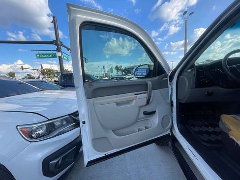 Used 2011 Chevrolet Silverado 1500 W/T w/ LS Package RWD image 9