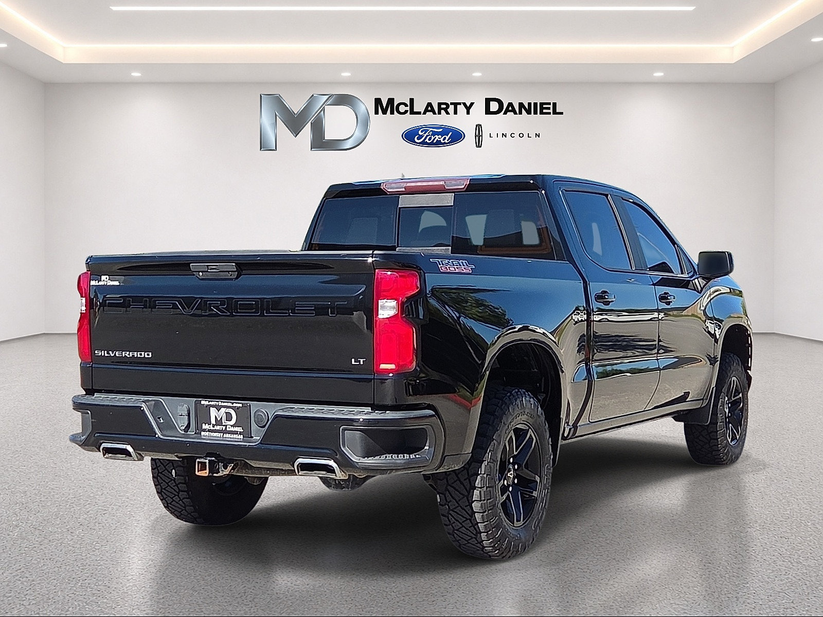 Used 2019 Chevrolet Silverado 1500 LT Trail Boss AWD/4WD image 5