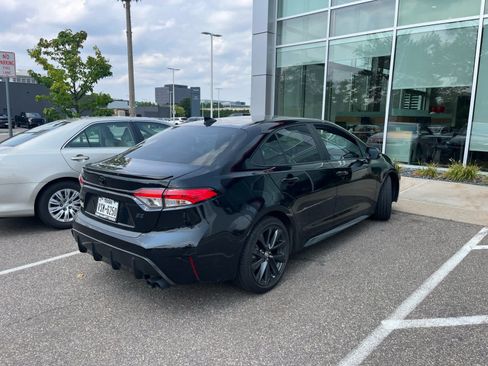 Used 2023 Toyota Corolla SE FWD image 5