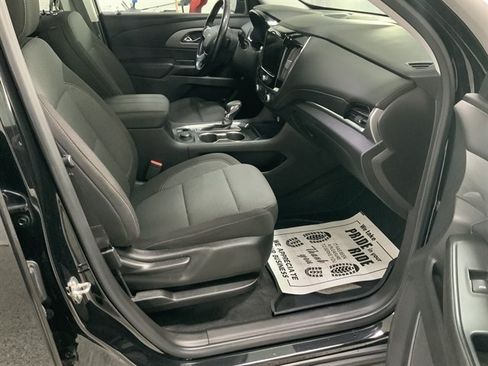 Used 2021 Chevrolet Traverse LT w/ LPO, Floor Liner Package AWD/4WD image 19