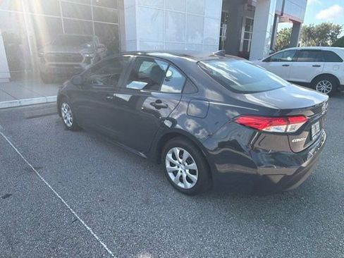 Used 2025 Toyota Corolla LE w/ Convenience Package FWD image 8