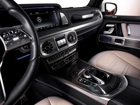 Used 2024 Mercedes-Benz G 550 image 29