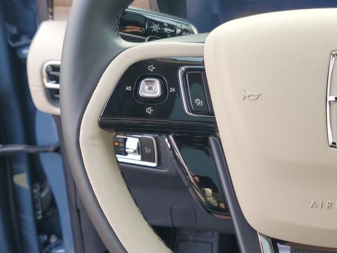 New 2026 Lincoln Corsair Grand Touring w/ Towing Package image 15