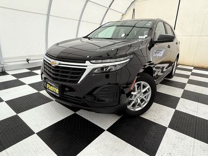 Used 2022 Chevrolet Equinox LS w/ LS Convenience Package