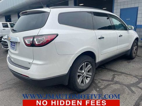 Used 2017 Chevrolet Traverse LT AWD/4WD image 3