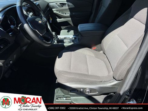 Certified 2023 Chevrolet Traverse LT FWD image 18
