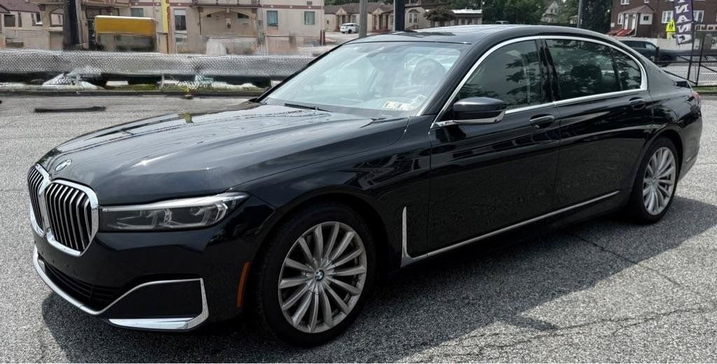 Used 2022 BMW 740i RWD image 5