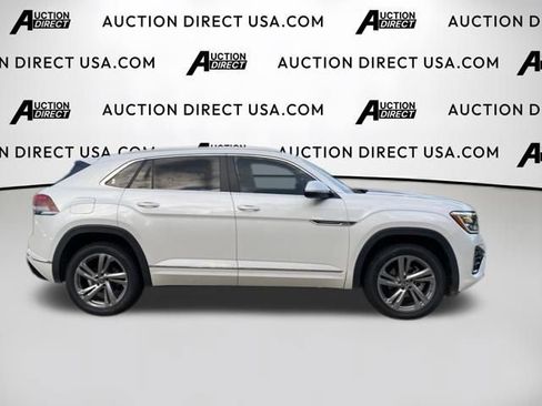 Used 2024 Volkswagen Atlas Cross Sport SEL R-Line AWD/4WD image 23