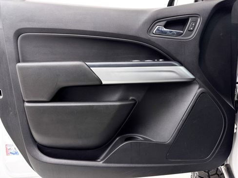 Used 2019 Chevrolet Colorado ZR2 image 28