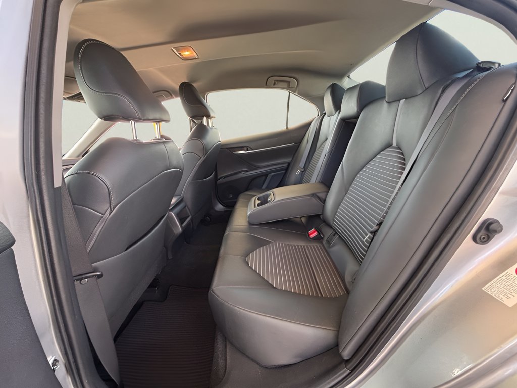Used 2019 Toyota Camry SE FWD image 32