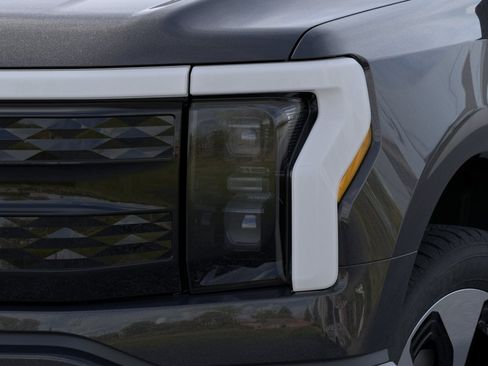 New 2025 Ford F150 Lightning Platinum AWD/4WD image 36