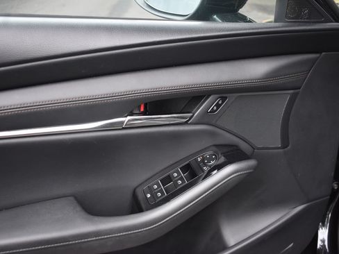Used 2025 MAZDA MAZDA3 s FWD image 12