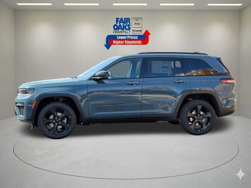 New 2026 Jeep Grand Cherokee Limited w/ Limited Altitude Package AWD/4WD image 10