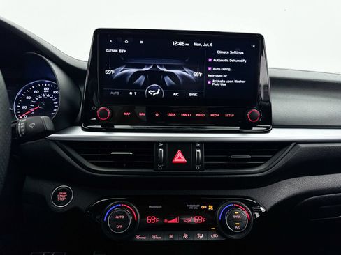Certified 2023 Kia Forte GT-Line w/ GT-Line Technology Package FWD image 25