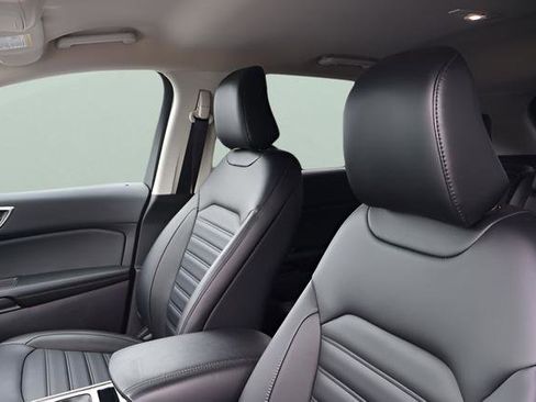 Used 2023 Ford Edge SEL w/ Convenience Package AWD/4WD image 12