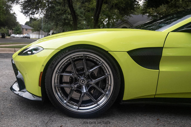 Used 2020 Aston Martin V8 Vantage Coupe RWD image 3