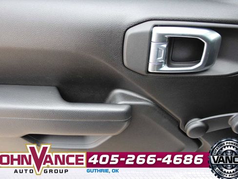 Used 2024 Jeep Wrangler Sport image 28