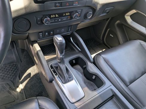 Used 2024 Nissan Frontier SL w/ Technology Package RWD image 29