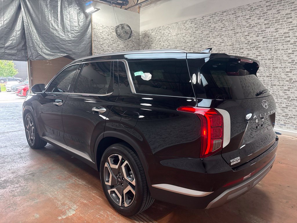 Used 2025 Hyundai Palisade SEL FWD image 5