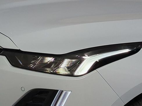 Used 2022 Cadillac CT5 Premium Luxury RWD image 10
