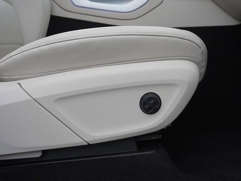 Used 2022 Mercedes-Benz GLE 350 4MATIC image 42