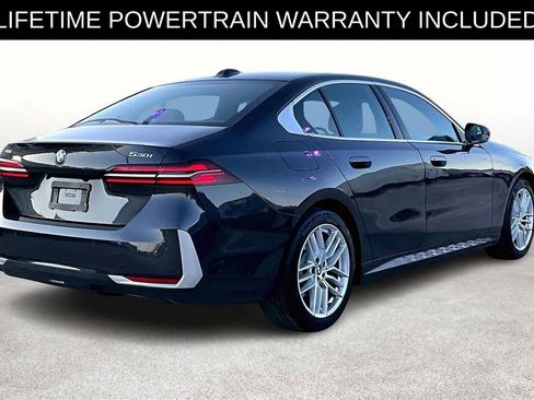 Used 2025 BMW 530i xDrive image 2
