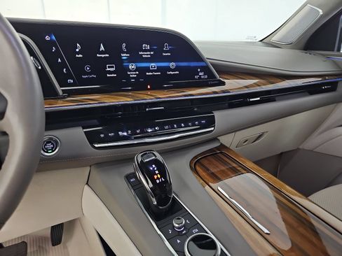 Used 2024 Cadillac Escalade Sport Platinum RWD image 18