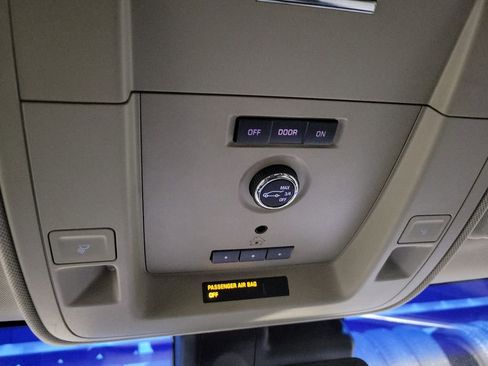 Used 2018 Chevrolet Tahoe Premier image 21