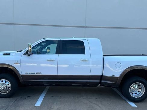 Used 2021 RAM 3500 Limited image 1