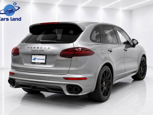 Used 2018 Porsche Cayenne GTS w/ Premium Package Plus AWD/4WD image 2