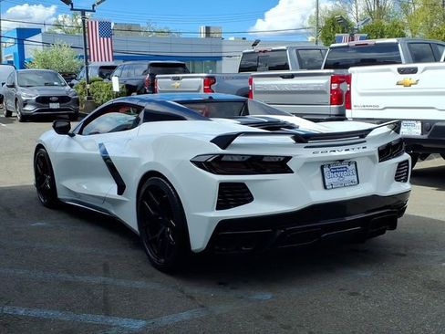 Used 2025 Chevrolet Corvette Stingray Premium Conv w/ Z51 Performance Package image 4