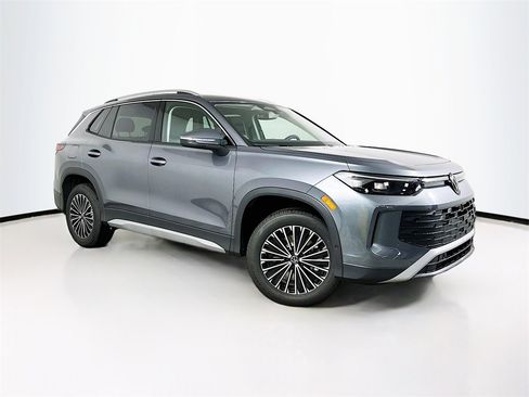 New 2026 Volkswagen Tiguan S image 1