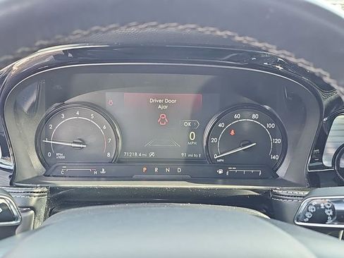 Used 2022 Lincoln Corsair AWD w/ Premium Package image 12