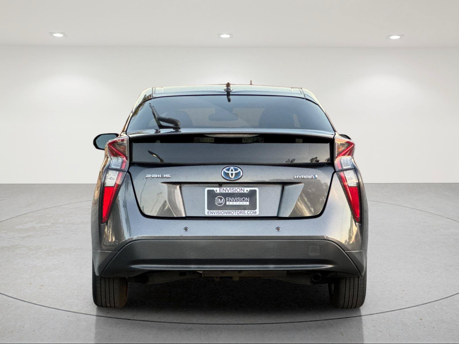 Used 2017 Toyota Prius Two w/ Prius Two Safety Plus Package FWD image 5