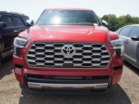 Used 2025 Toyota Sequoia Capstone AWD/4WD image 2