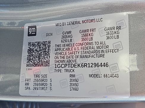 Used 2024 Chevrolet Colorado Z71 w/ Z71 Convenience Package 2 AWD/4WD image 37