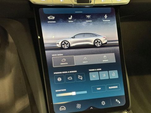 Used 2024 Lucid Air Pure RWD image 21