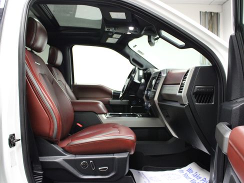 Used 2021 Ford F350 Platinum w/ Tremor Off-Road Package image 16