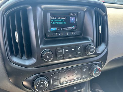 Used 2017 Chevrolet Colorado W/T RWD image 6