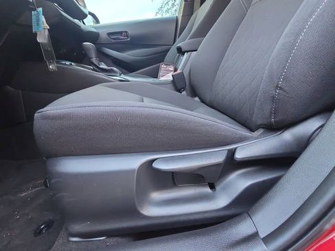 Certified 2023 Toyota Corolla LE image 28