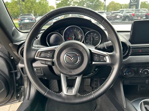 Certified 2023 MAZDA MX-5 Miata Club image 16