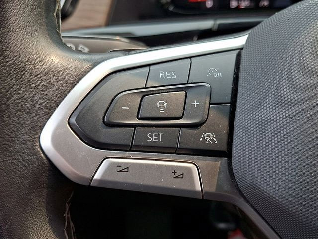 Used 2024 Volkswagen Atlas SE AWD/4WD image 21