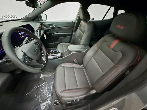 New 2026 Chevrolet Trax RS w/ Driver Confidence Package image 22