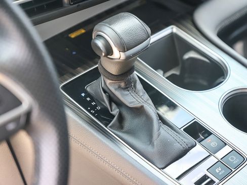 Certified 2023 Toyota Sienna Limited AWD/4WD image 21