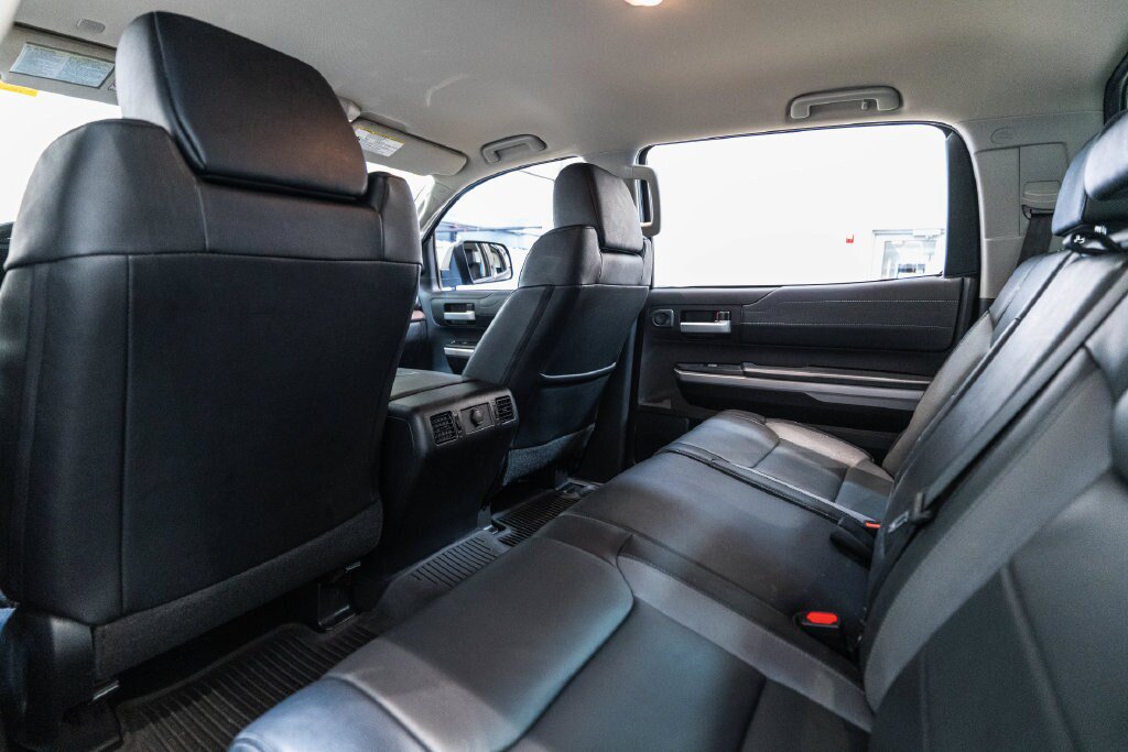 Used 2021 Toyota Tundra Limited w/ Limited Premium Package AWD/4WD image 15