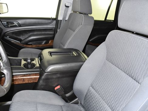 Used 2018 Chevrolet Tahoe LS AWD/4WD image 39