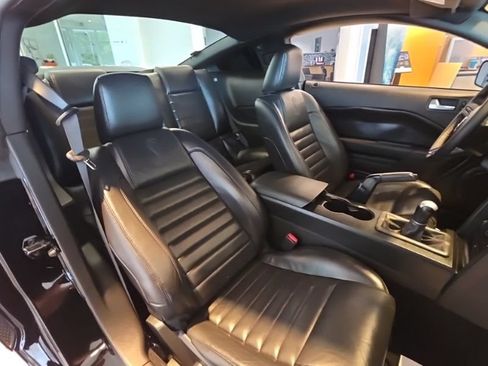 Used 2009 Ford Mustang Shelby GT500 RWD image 13