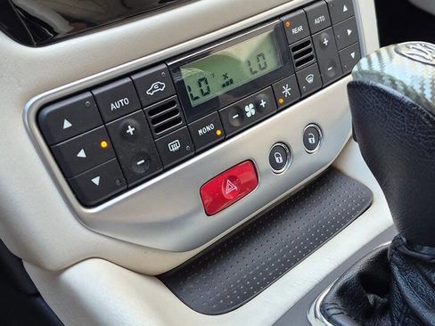 Used 2012 Maserati GranTurismo S RWD image 54